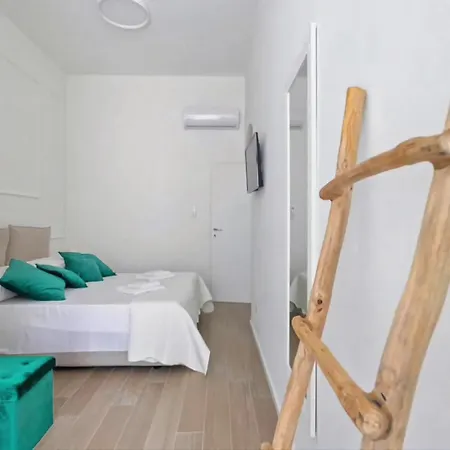 Sofia Lake Suite Como Exterior photo