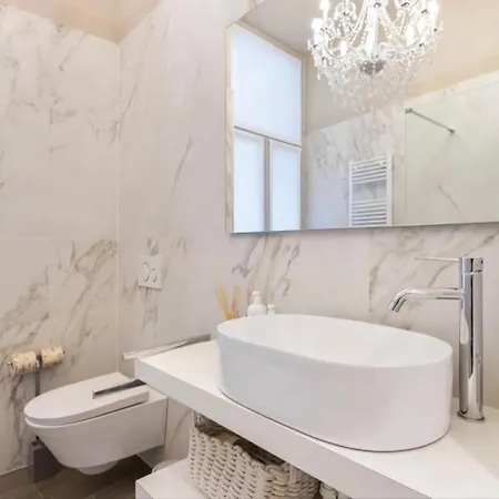 Sofia Lake Suite Como Exterior photo